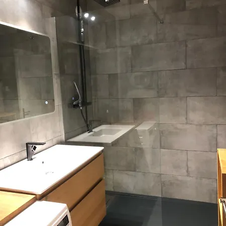 Apartamento Spacieux Calme Et Confortable Dans Le Facile ! *